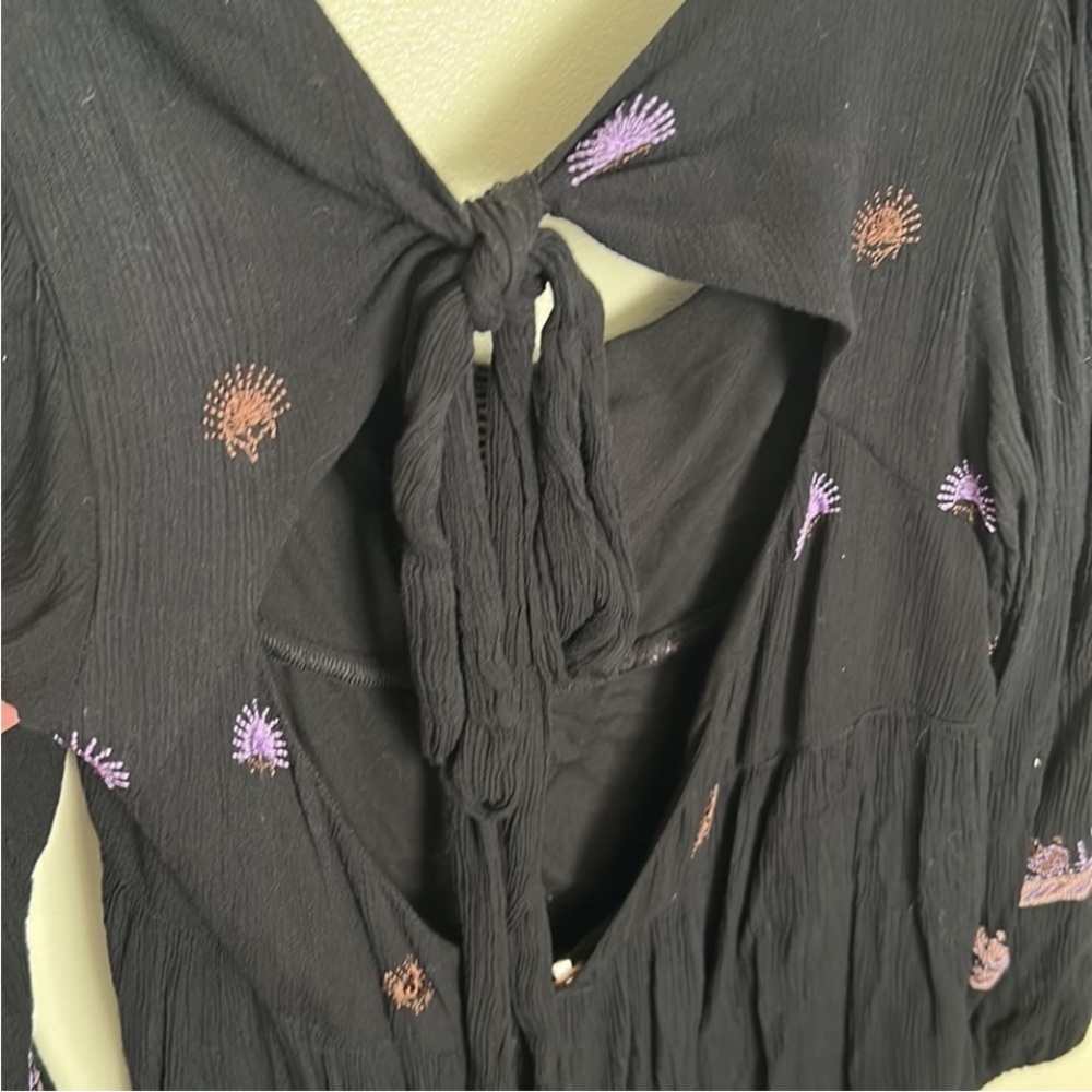 Free People - Picture 6 of 10